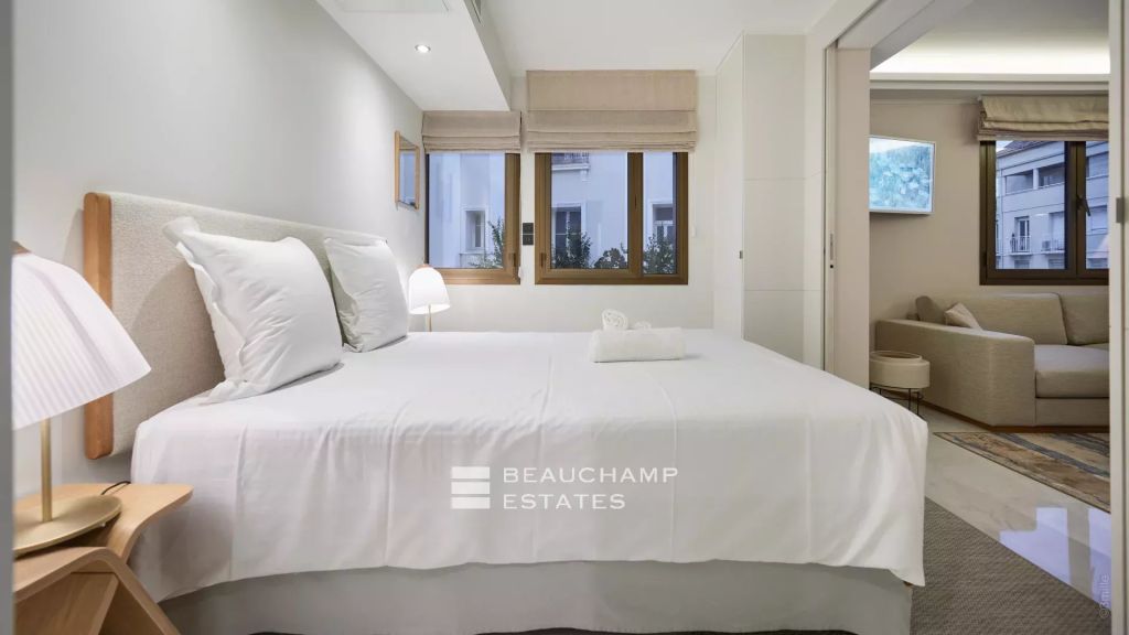 Modern and renovated 3 bedroom apartment – Gray d’Albion Cannes