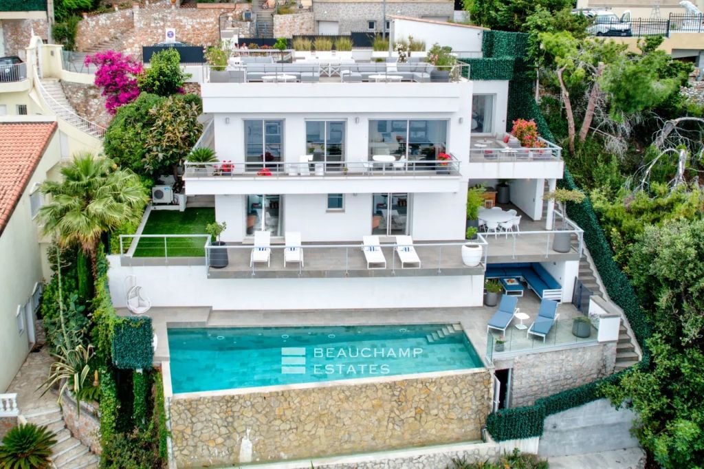 Modern Villa with Panoramic Views – Minutes from Monaco