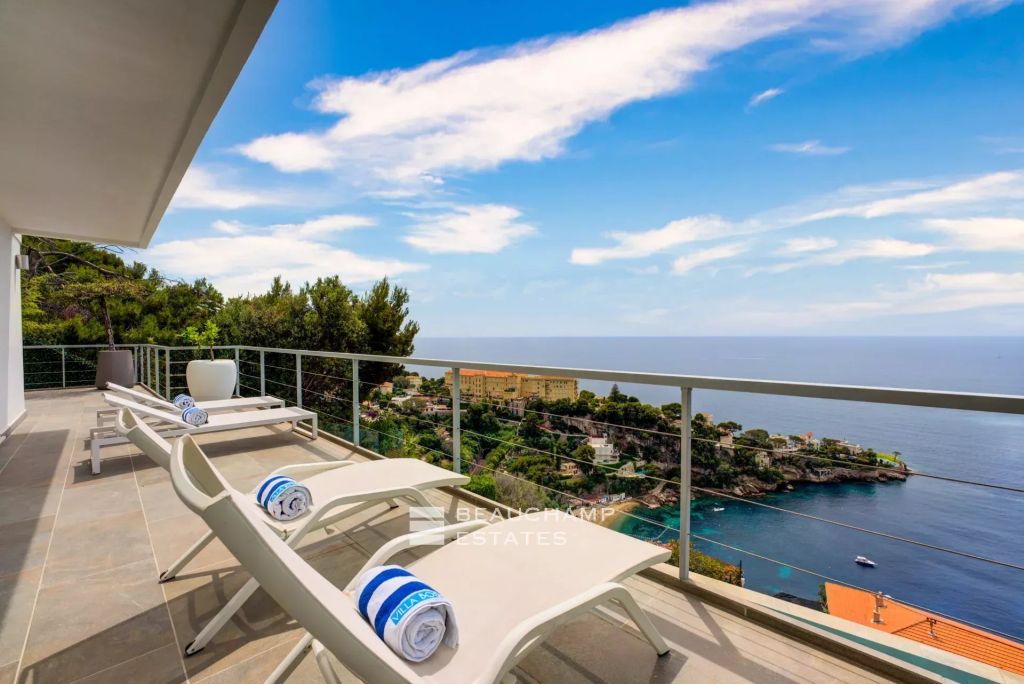 Modern Villa with Panoramic Views – Minutes from Monaco