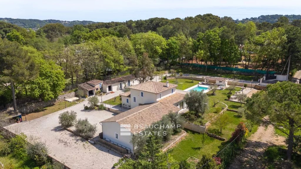 Mouans-Sartoux – villa with unobstructed views