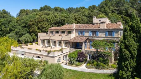 Mougins – Signature Property by Svetchine, in a Highly Sought-After and Peaceful Location