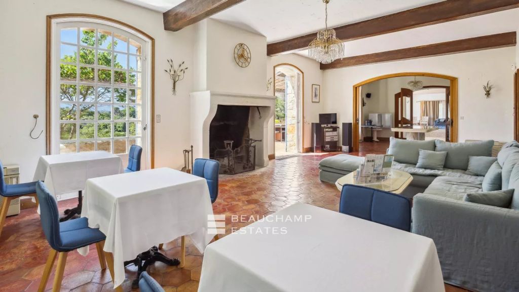 Mougins – Signature Property by Svetchine, in a Highly Sought-After and Peaceful Location