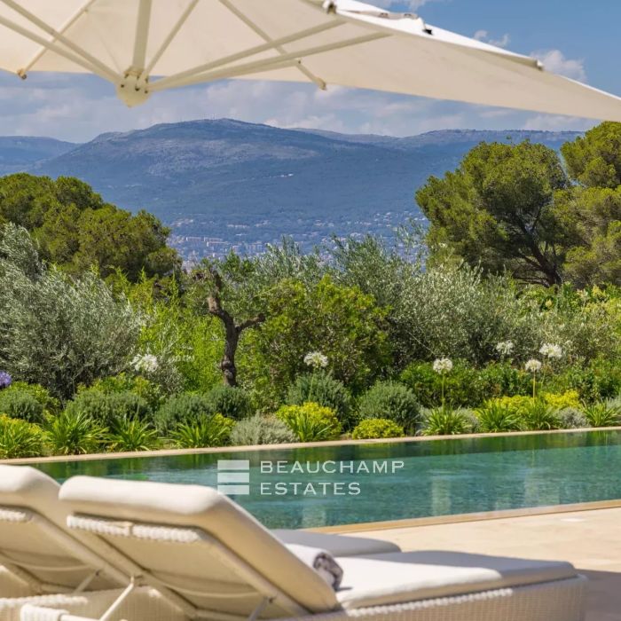 Mougins – Villa with panoramic view with pool