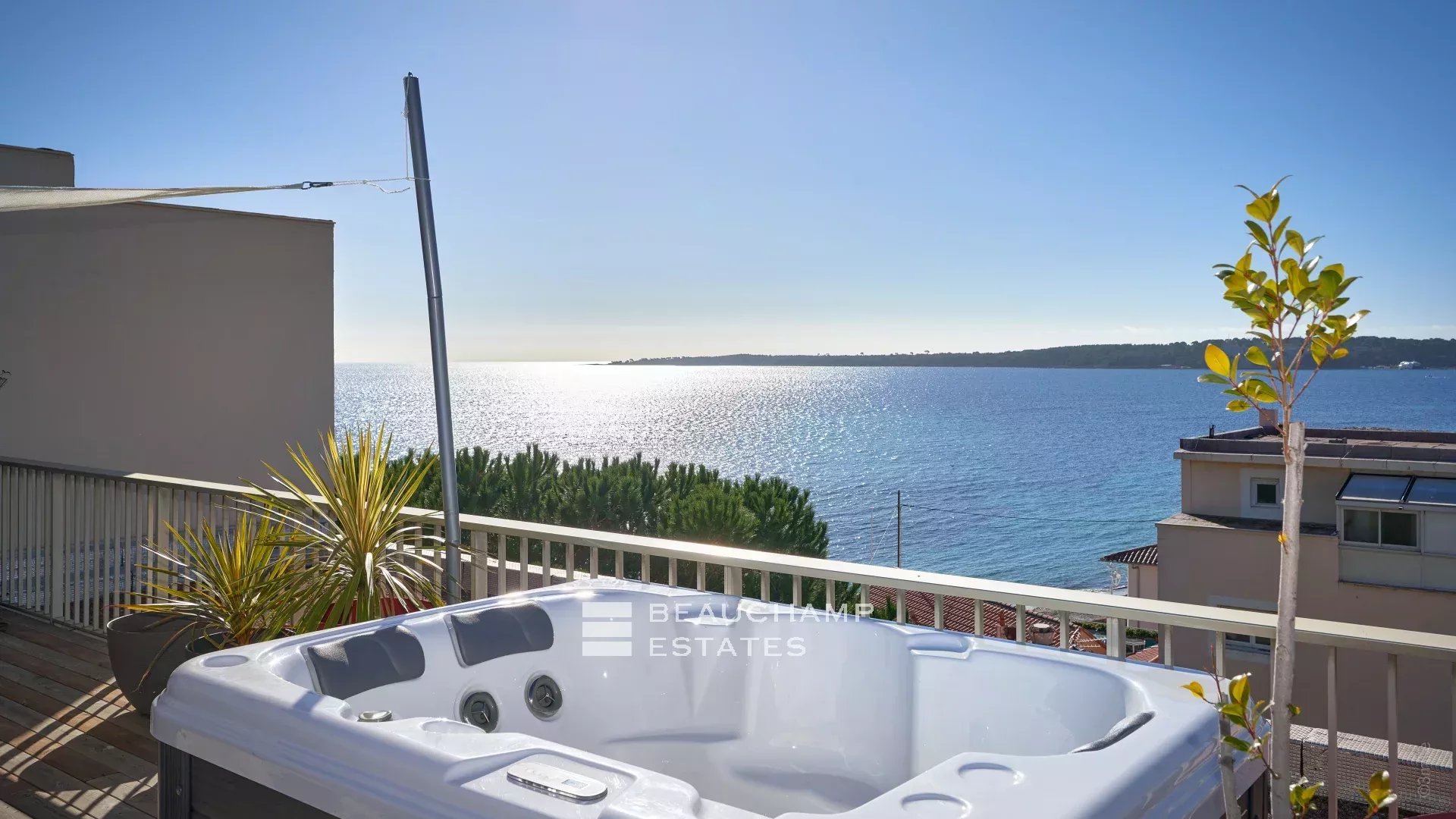 Near Cannes Croisette – Superb 3 bedroom apartment Near Cannes Croisette – Superb 3 bedroom apartment