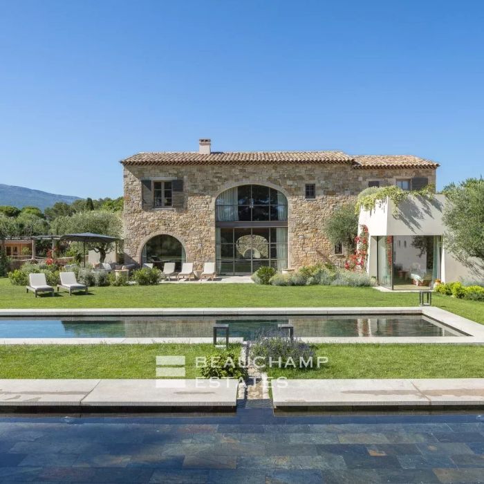 Neo-Provencal 6-Bedroom Family Property with Cinema and Game Room in the Heart of a Residential Area of Mouans-Sartoux