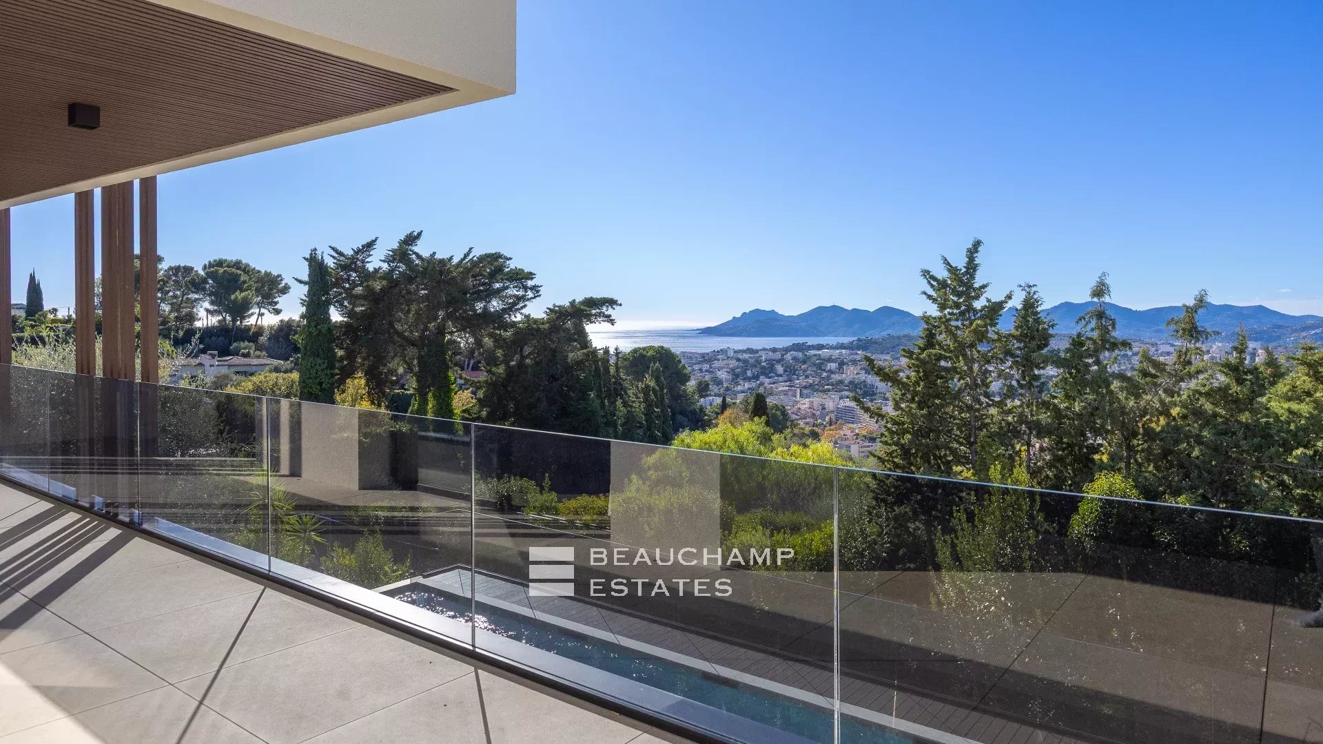 New contemporary villa with sea view – Le Cannet New contemporary villa with sea view – Le Cannet