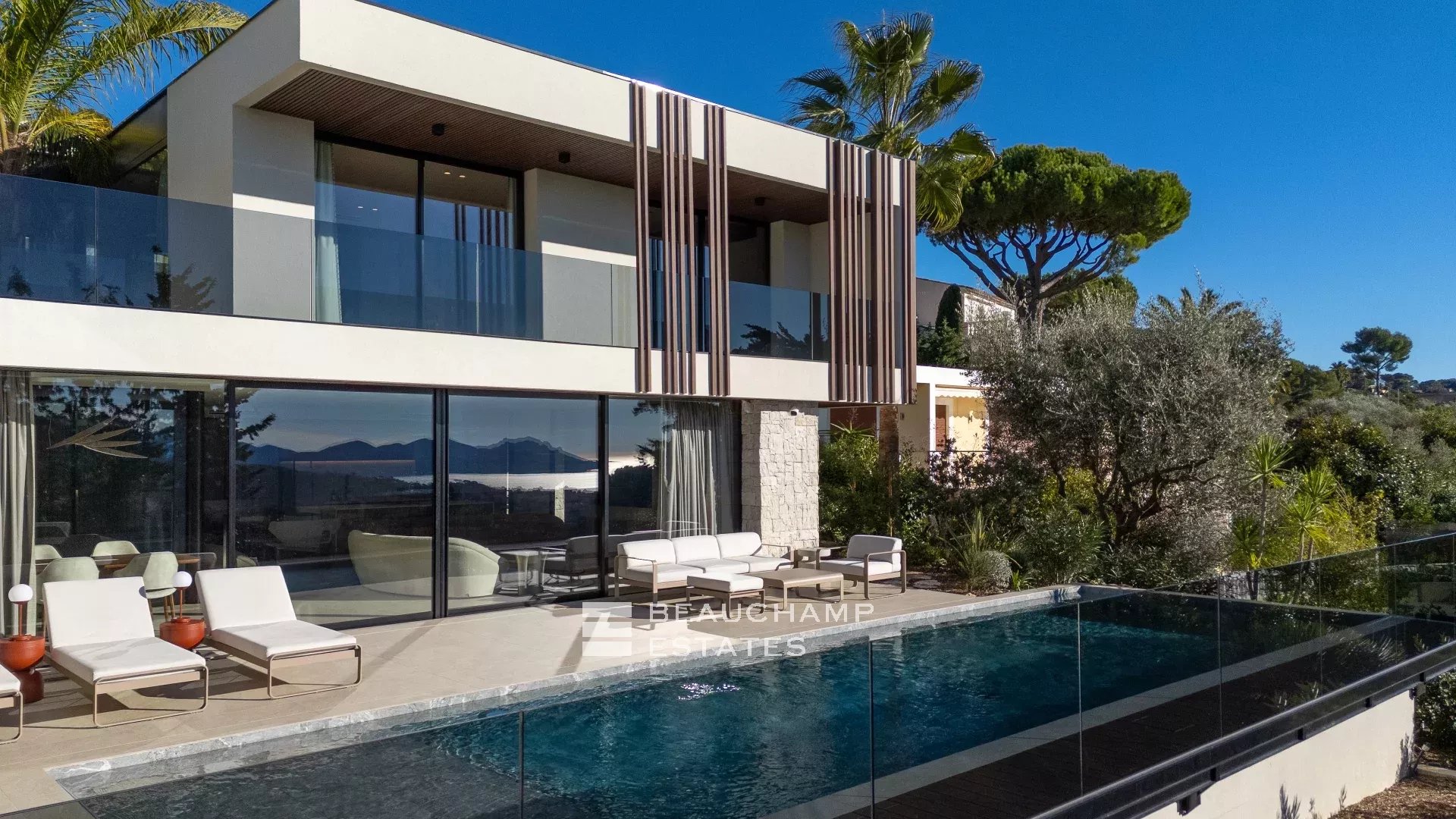 New contemporary villa with sea view – Le Cannet New contemporary villa with sea view – Le Cannet
