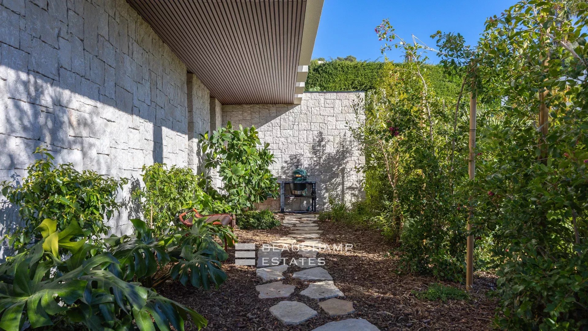 New contemporary villa with sea view – Le Cannet New contemporary villa with sea view – Le Cannet