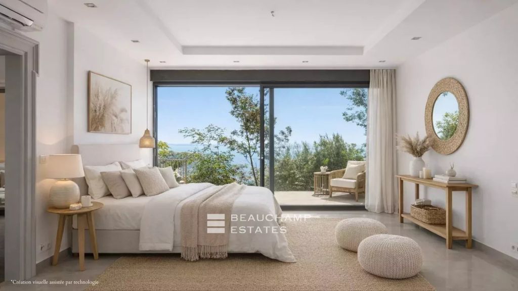 New contemporary villa with sea view