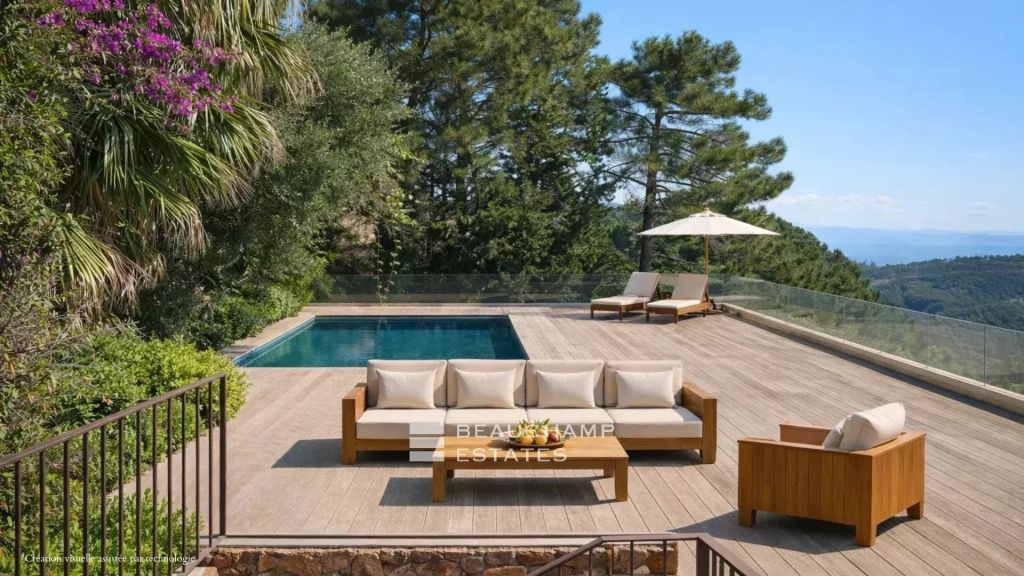 New contemporary villa with sea view