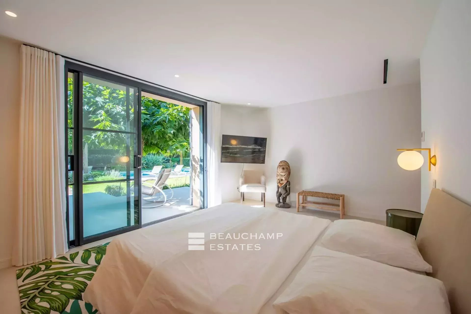 New villa in the heart of the Parcs of Saint-Tropez New villa in the heart of the Parcs of Saint-Tropez