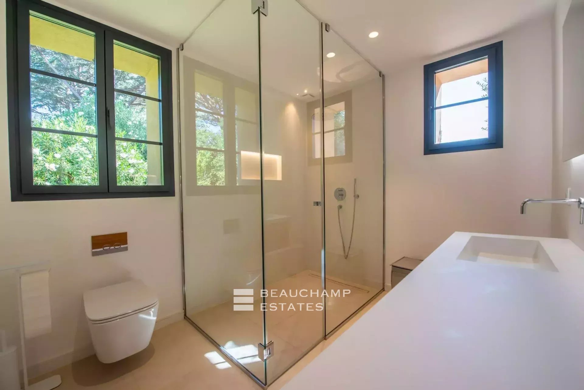 New villa in the heart of the Parcs of Saint-Tropez New villa in the heart of the Parcs of Saint-Tropez