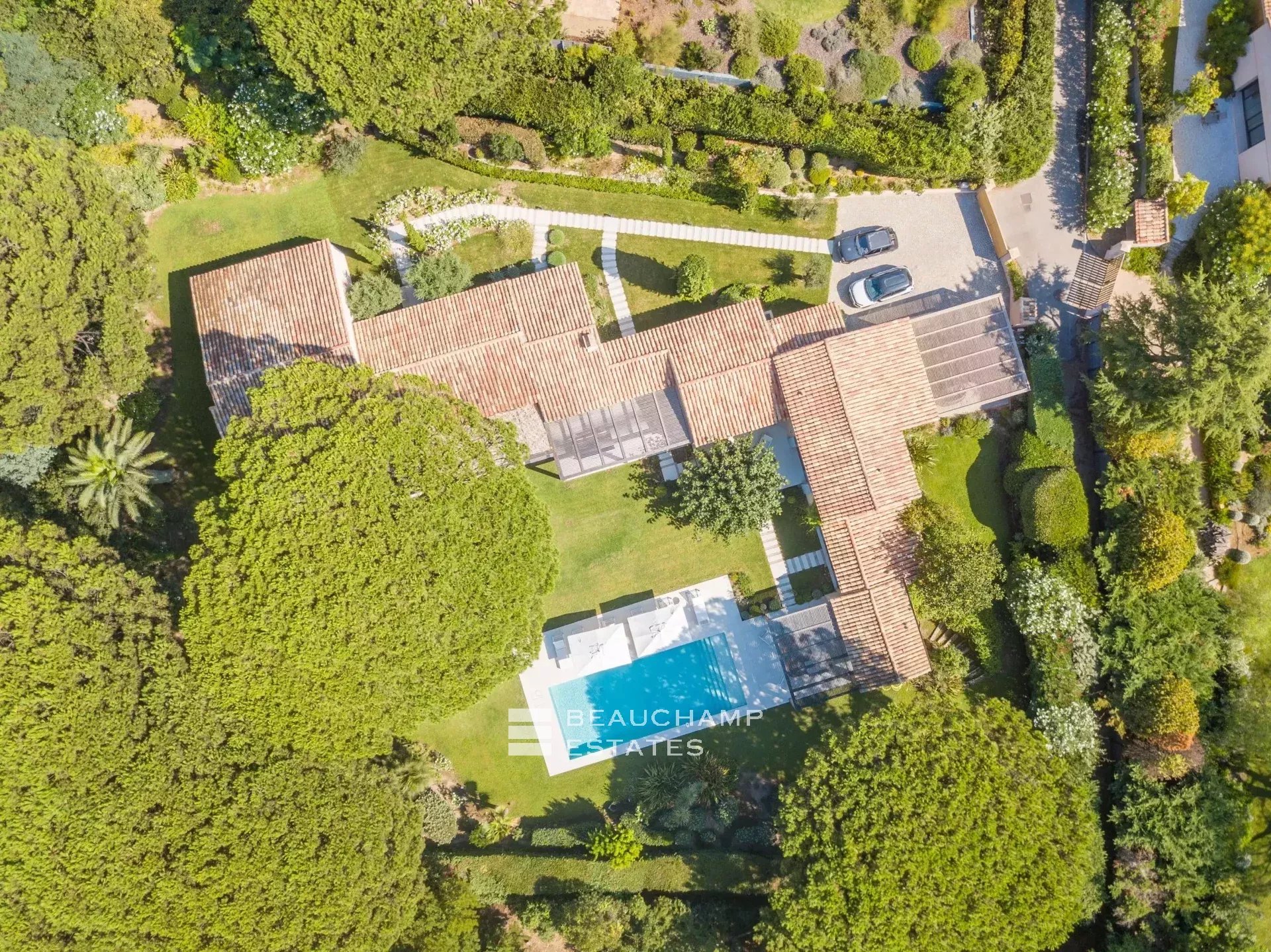 New villa in the heart of the Parcs of Saint-Tropez New villa in the heart of the Parcs of Saint-Tropez