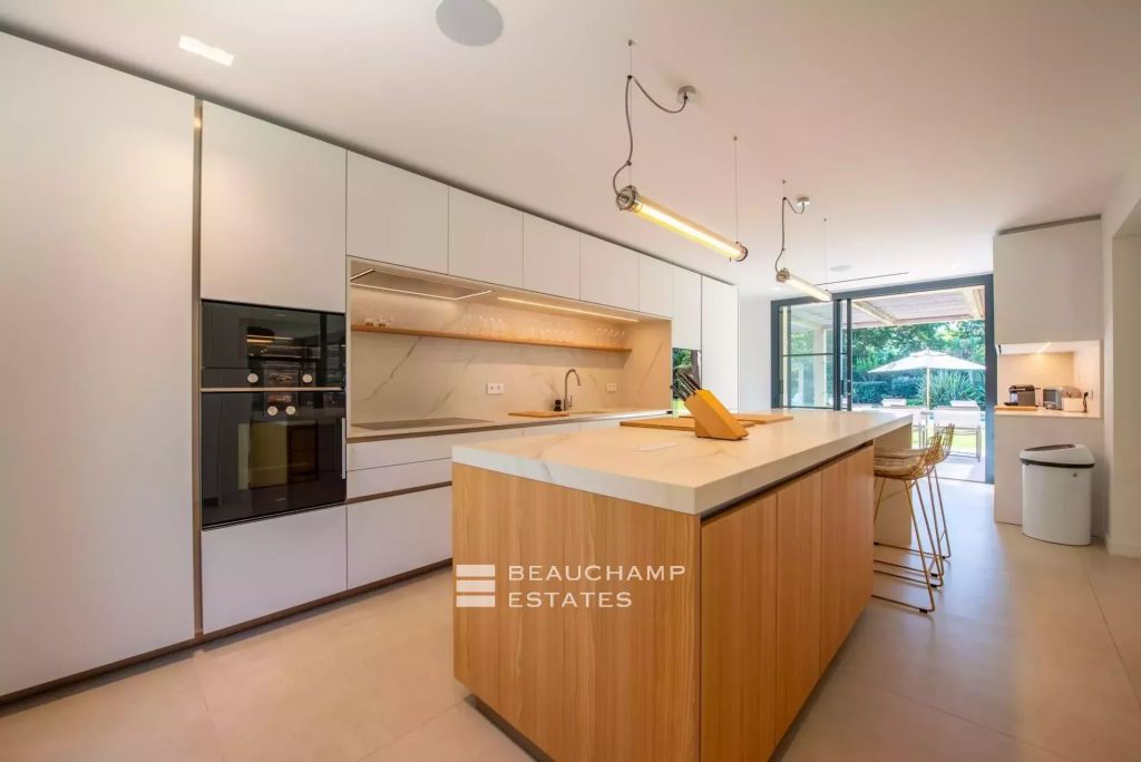 New villa in the heart of the Parcs of Saint-Tropez