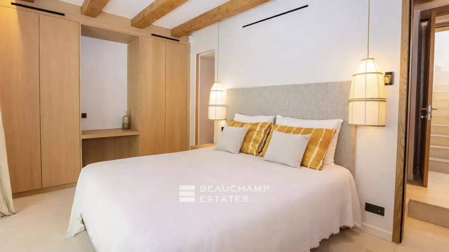 New villa within walking distance of Pampelonne Beach and Club 55 – Ramatuelle New villa within walking distance of Pampelonne Beach and Club 55 – Ramatuelle