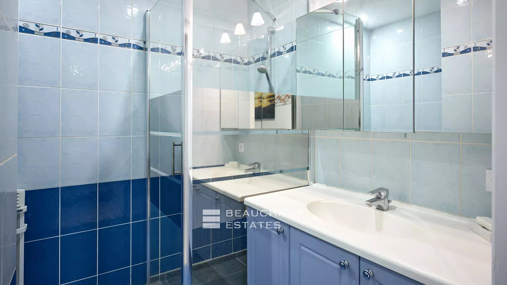 Nice 2 bedroom apartment – Cannes Croisette Nice 2 bedroom apartment – Cannes Croisette