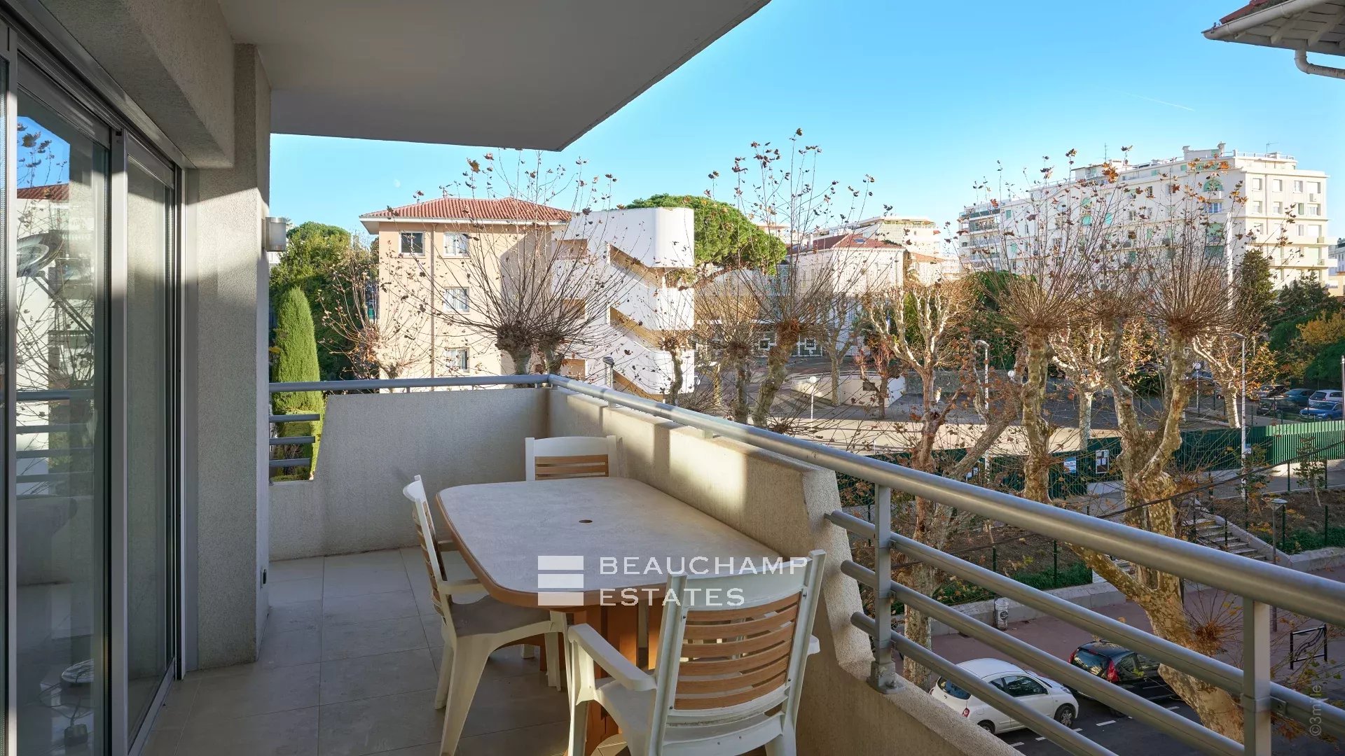 Nice 2 bedroom apartment – Cannes Croisette Nice 2 bedroom apartment – Cannes Croisette