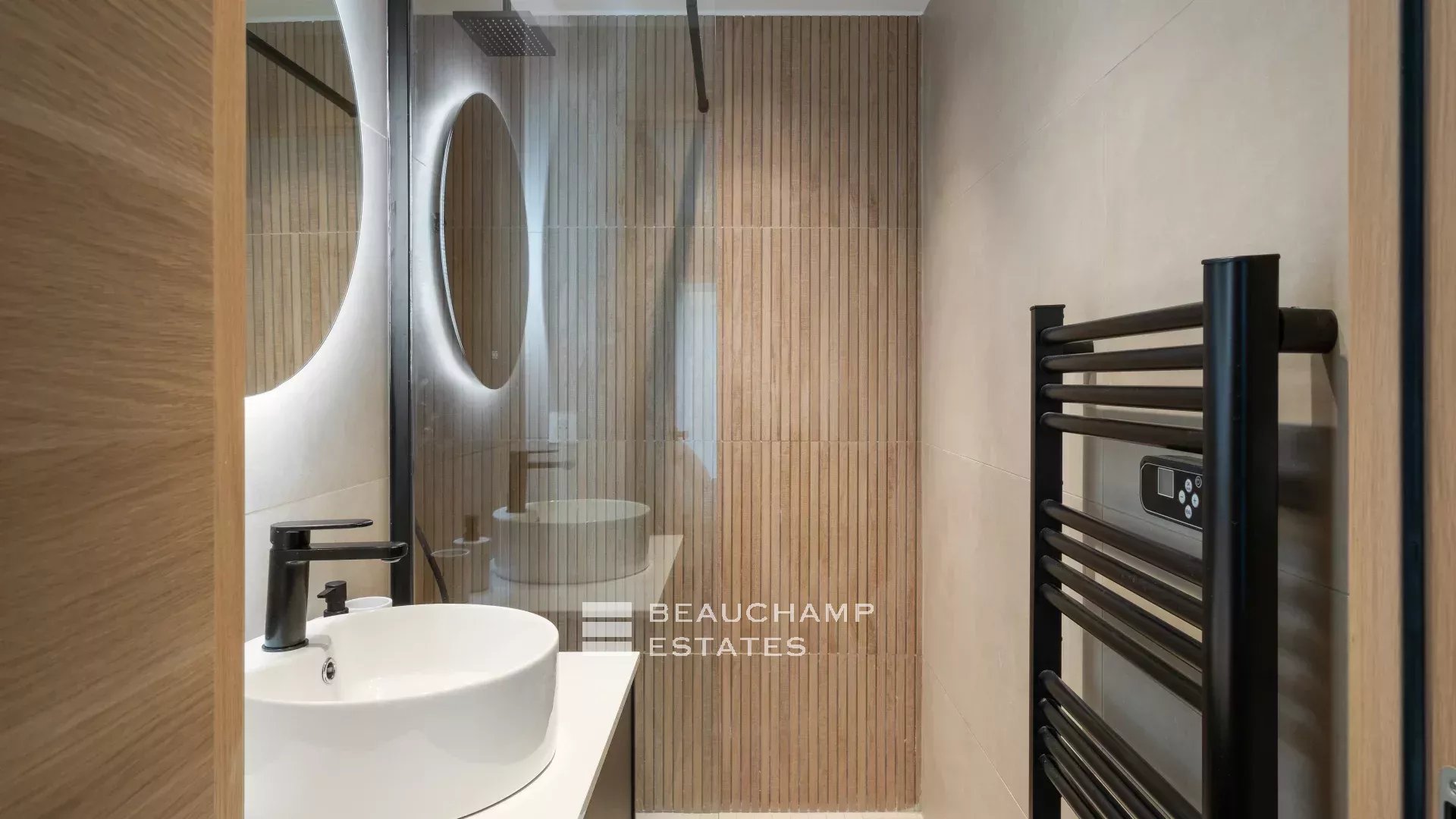 Nice renovated 2 bedroom 2 bathroom apartment – Cannes center Nice renovated 2 bedroom 2 bathroom apartment – Cannes center