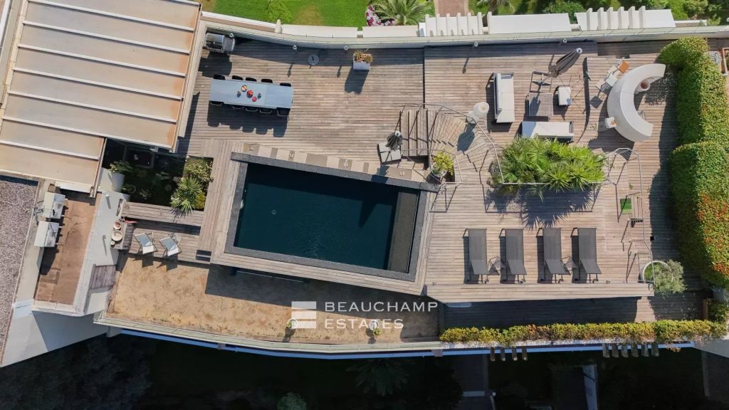 PENTHOUSE – PANORAMIC SEA VIEW