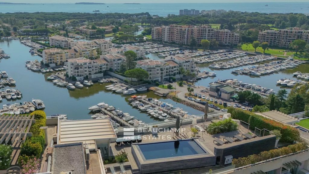 PENTHOUSE – PANORAMIC SEA VIEW