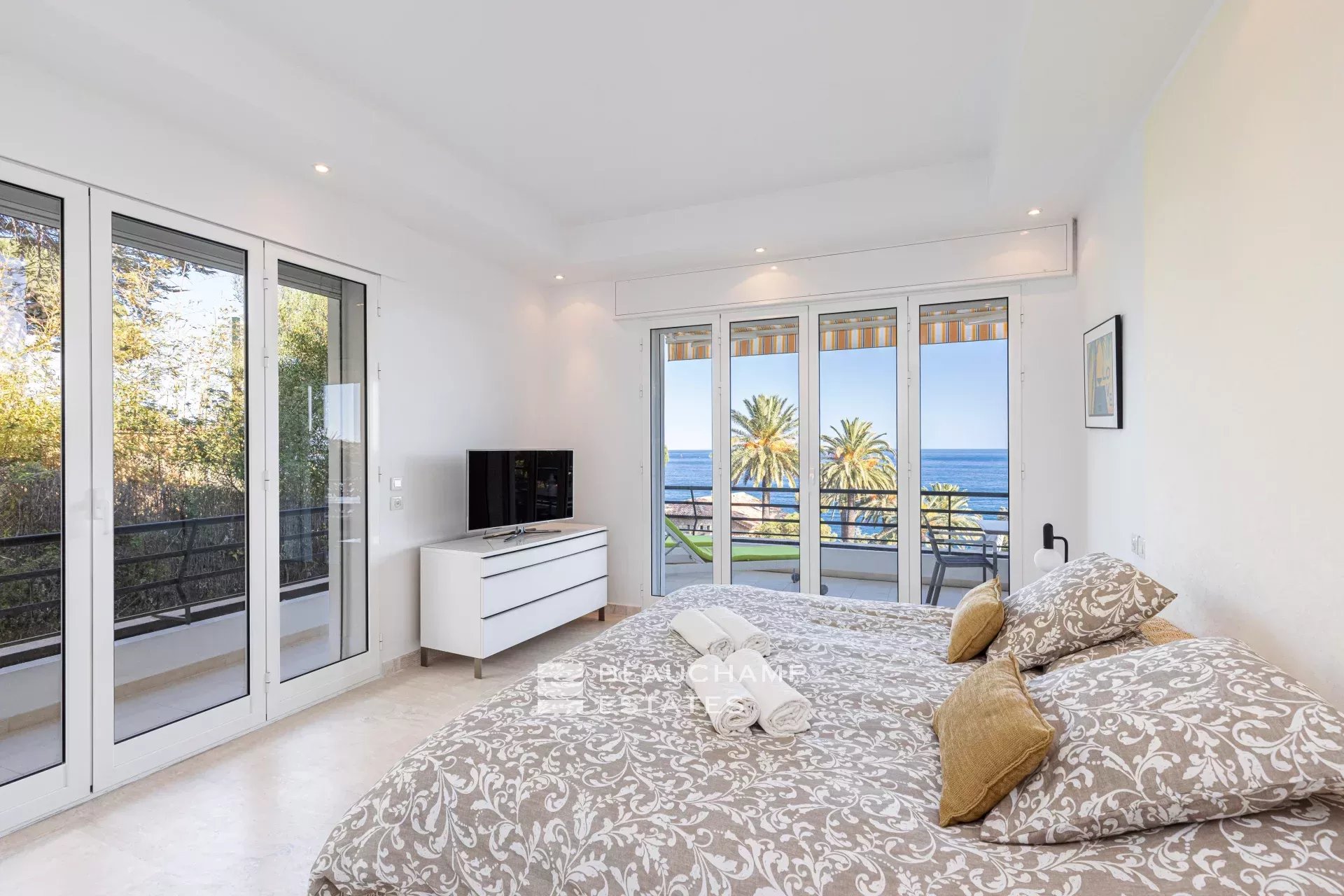 Penthouse with a stunning sea view Penthouse with a stunning sea view