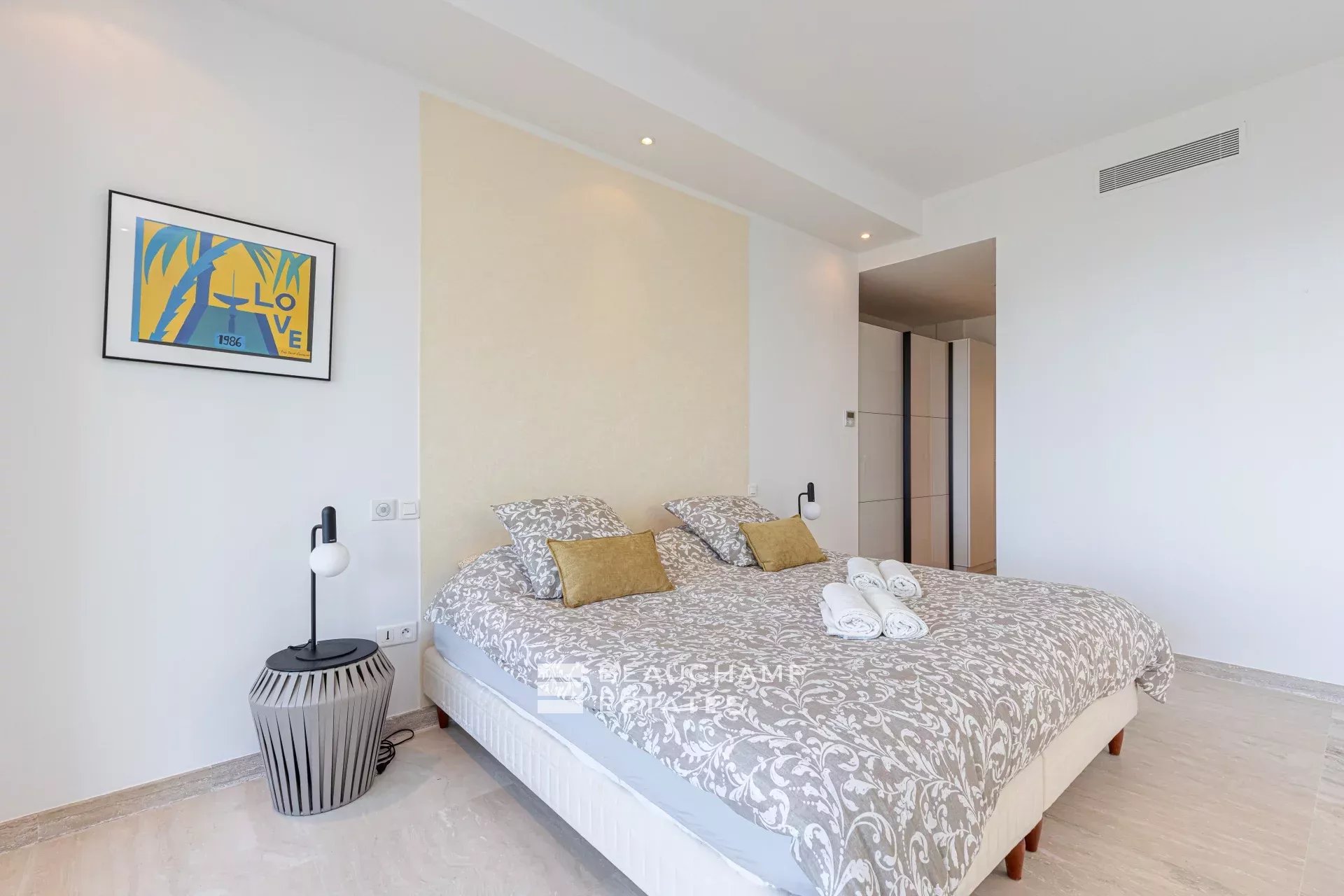 Penthouse with a stunning sea view Penthouse with a stunning sea view