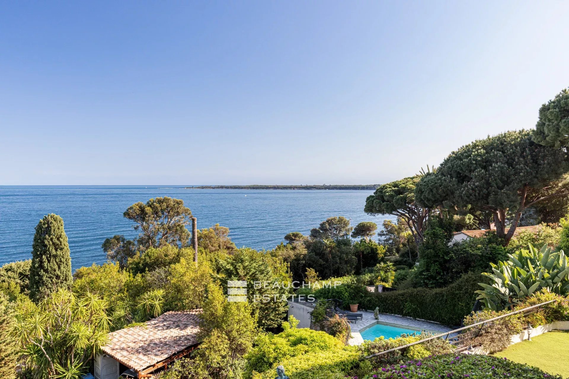 Penthouse with a stunning sea view Penthouse with a stunning sea view