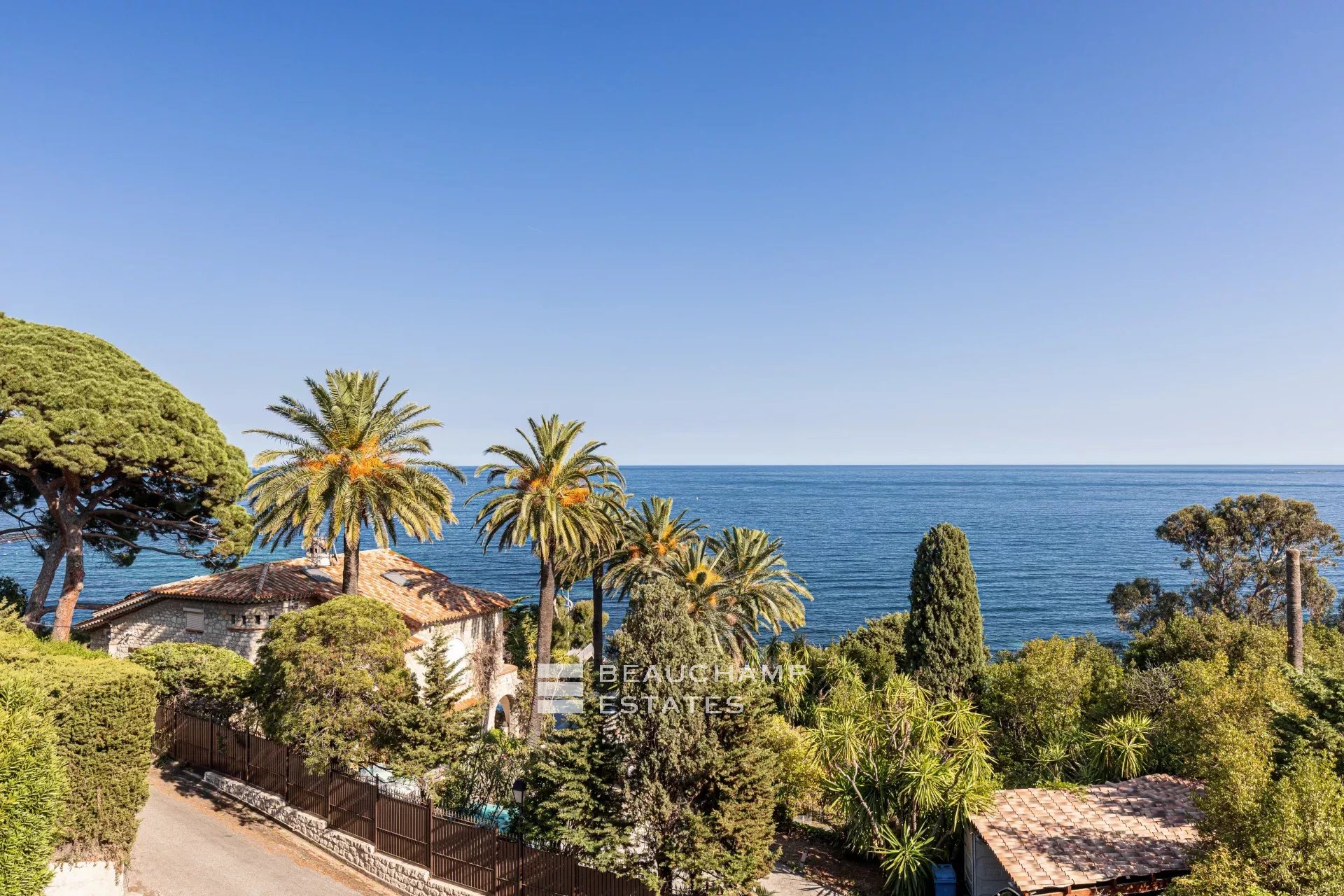 Penthouse with a stunning sea view Penthouse with a stunning sea view