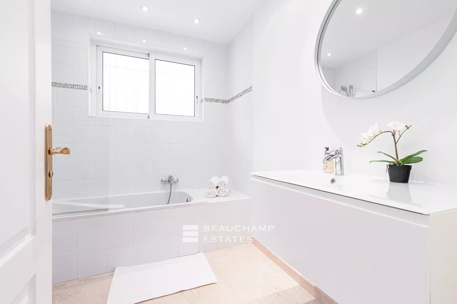 Penthouse with a stunning sea view Penthouse with a stunning sea view