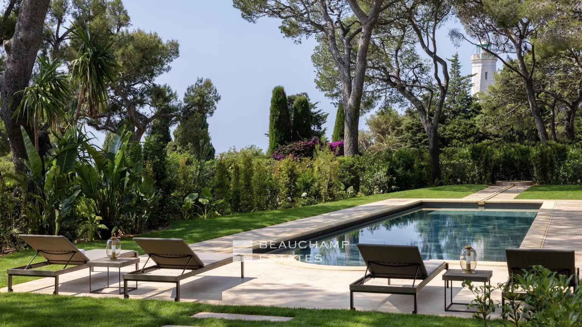 Prestige villa with 5 bedrooms in Saint-Jean-Cap-Ferrat Prestige villa with 5 bedrooms in Saint-Jean-Cap-Ferrat
