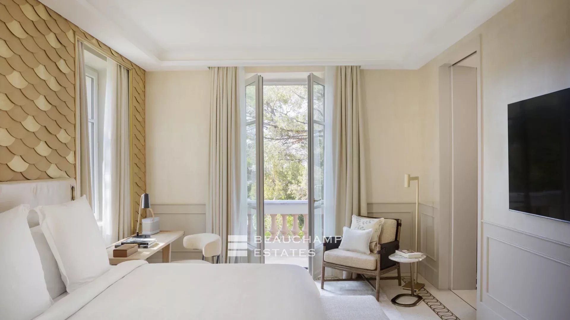 Prestige villa with 5 bedrooms in Saint-Jean-Cap-Ferrat Prestige villa with 5 bedrooms in Saint-Jean-Cap-Ferrat