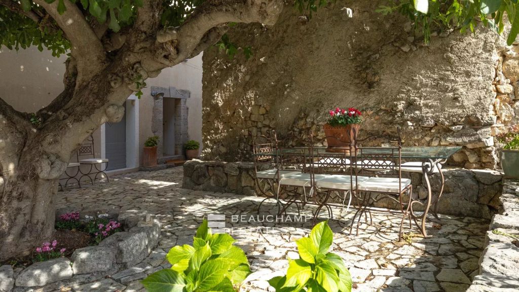 Provençal Estate in the Heart of the Fayence Region