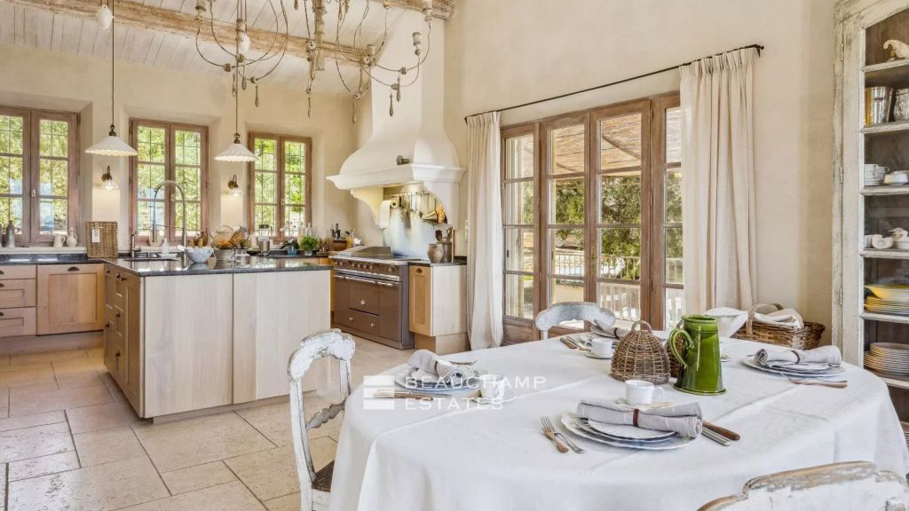 Provençal Property with 3 Bedrooms and Pool – Lorgues