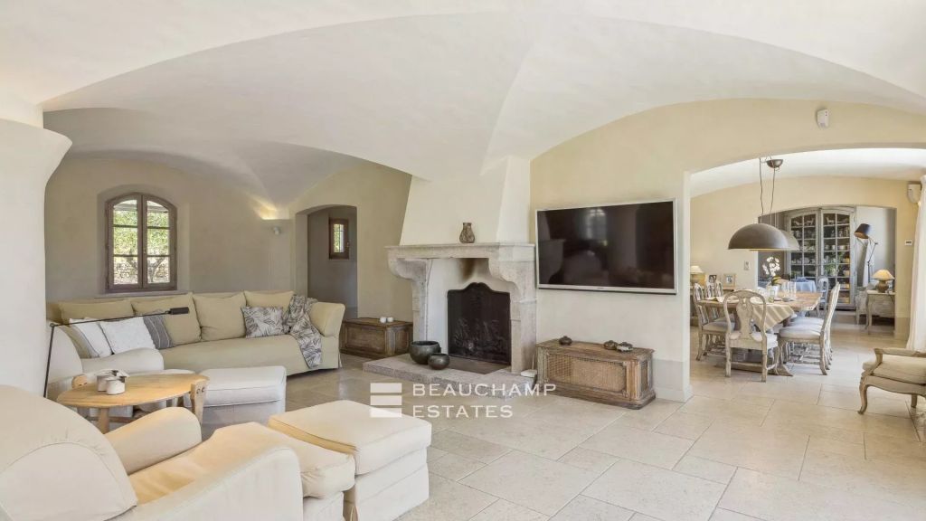 Provençal Property with 3 Bedrooms and Pool – Lorgues