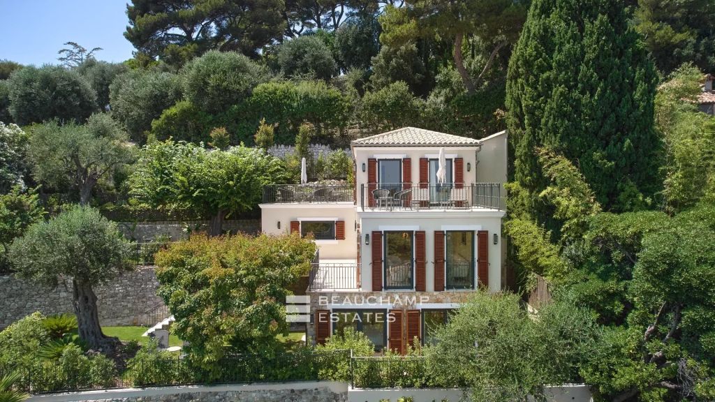 Provincial style villa with 3 bedrooms at St Jean Cap Ferrat