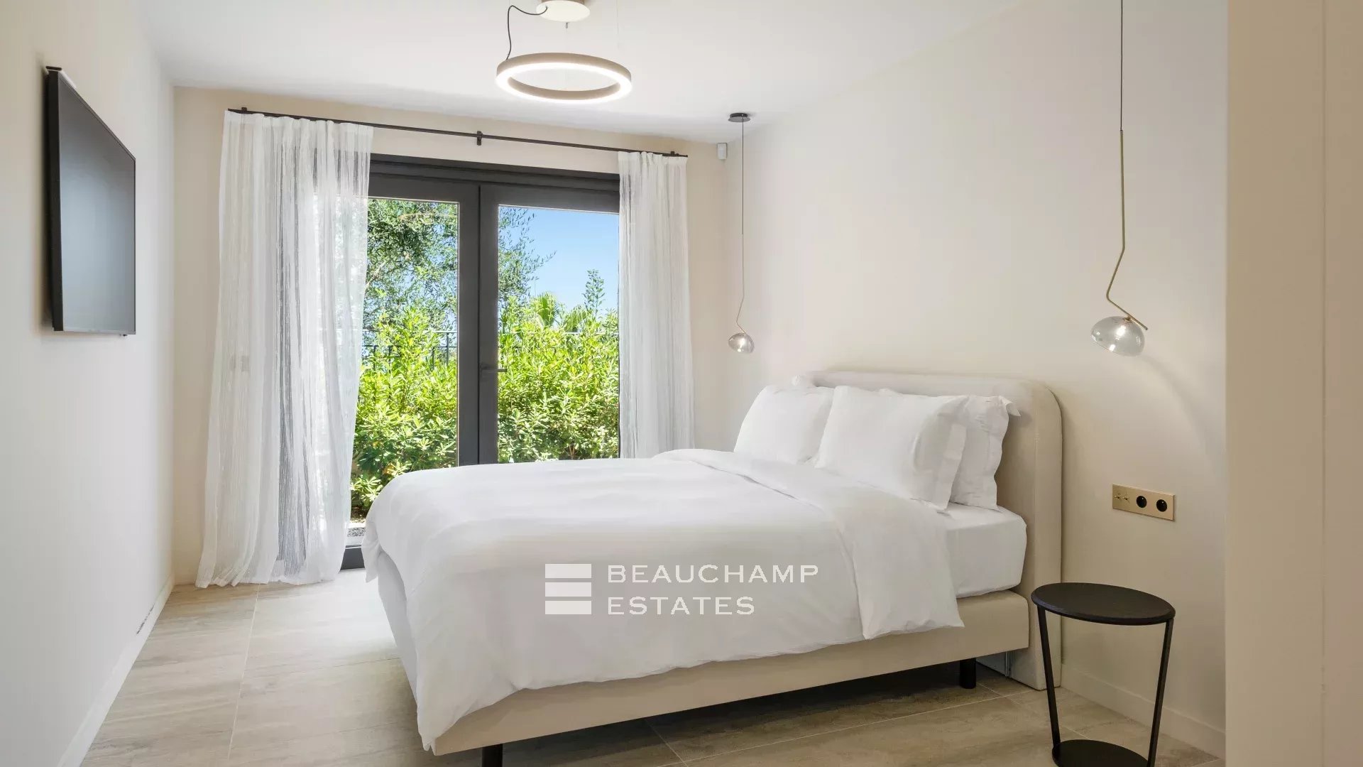 Provincial style villa with 3 bedrooms at St Jean Cap Ferrat Provincial style villa with 3 bedrooms at St Jean Cap Ferrat