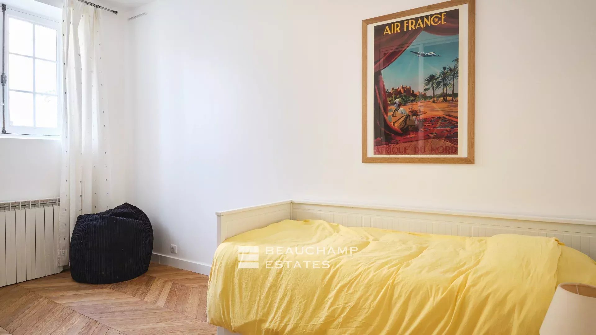 Appartement 3 chambres rénové avec grand jardin – Cannes Californie Renovated 3 bedroom apartment with large garden – Cannes Californie