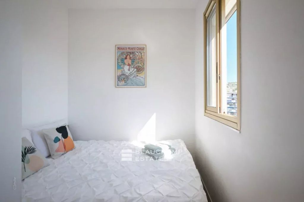 Renovated two bedroom apartment – rear Croisette