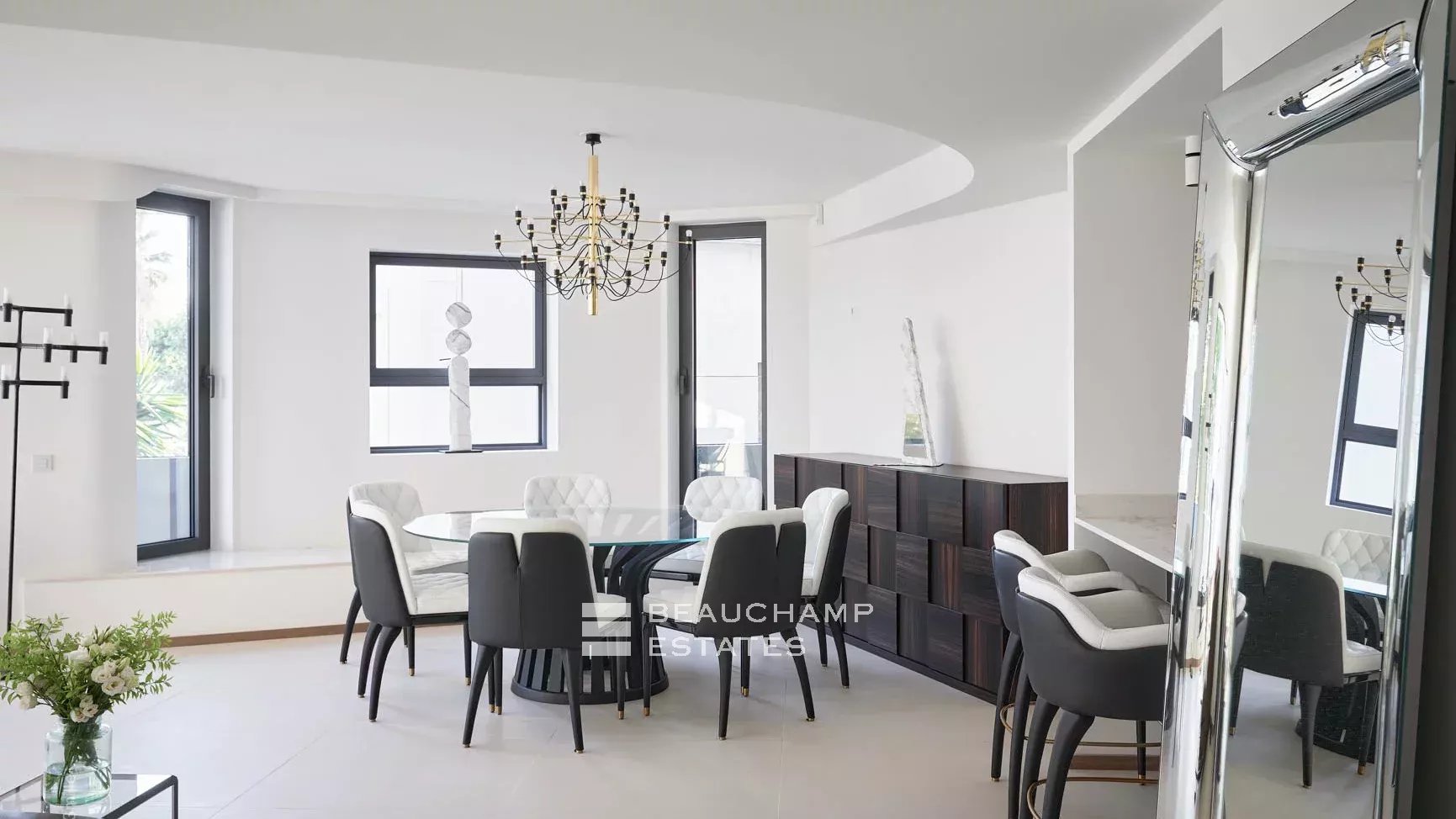 Rental apartment in Cannes facing the Palais Rental apartment in Cannes facing the Palais