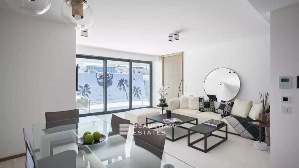 Rental apartment in Cannes first croisette