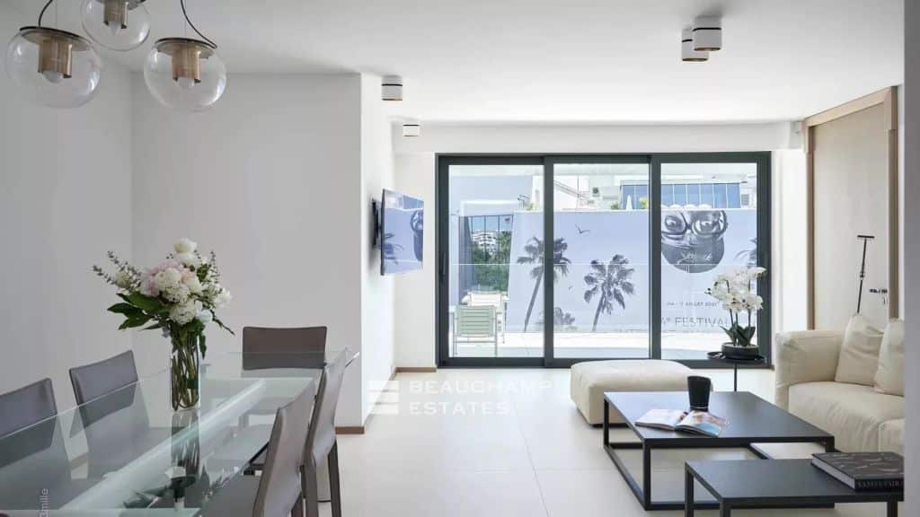 Rental apartment in Cannes first croisette