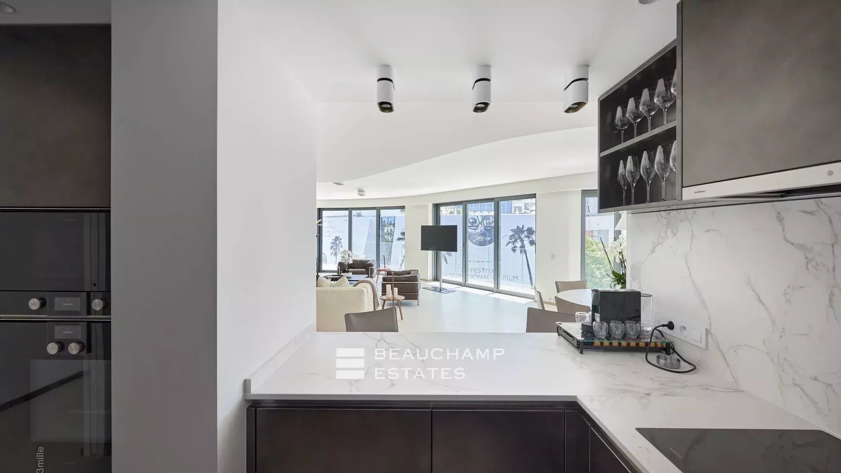 Location appartement Cannes first croisette Rental apartment in Cannes first croisette