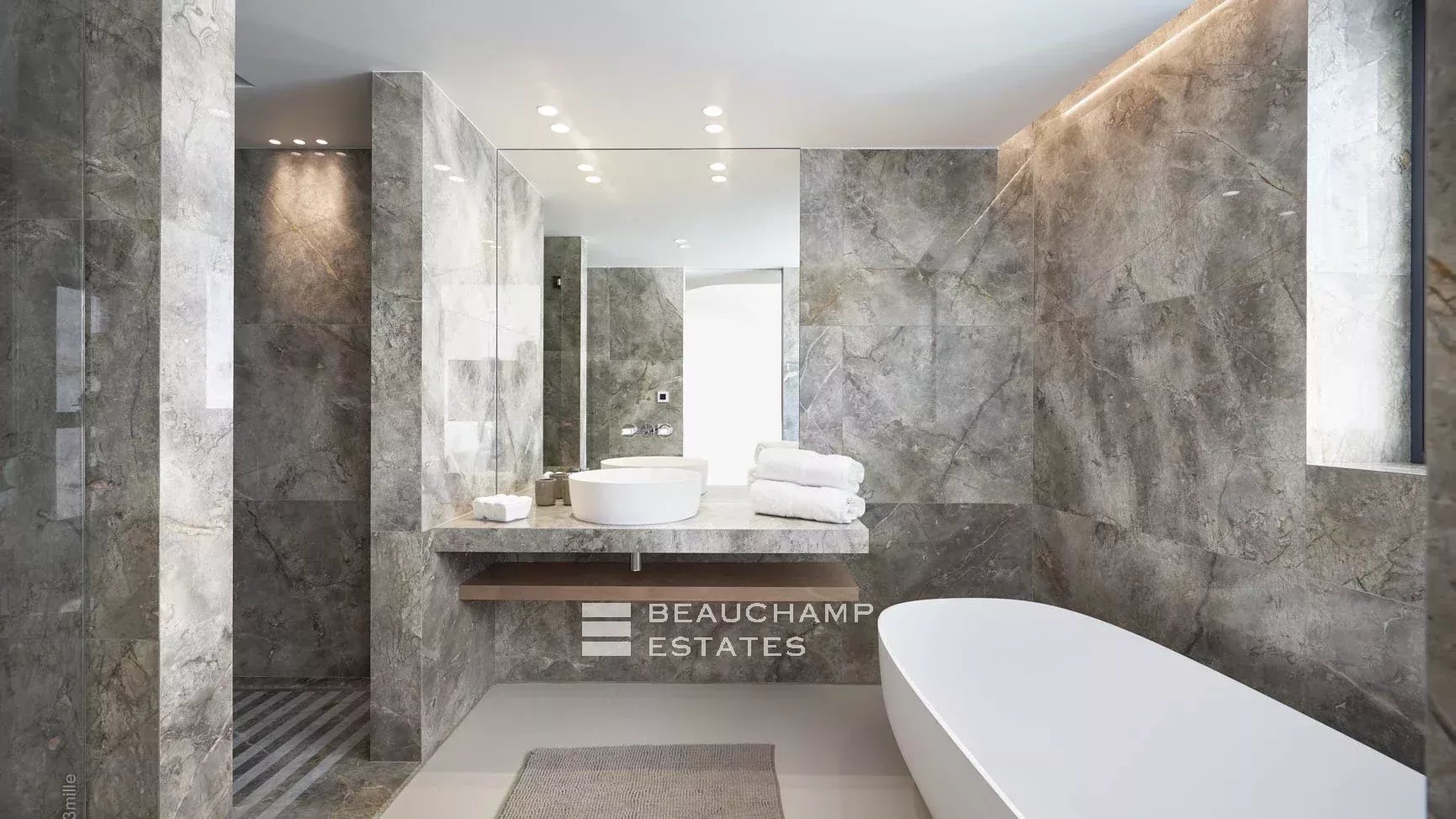 Location appartement Cannes first croisette Rental apartment in Cannes first croisette