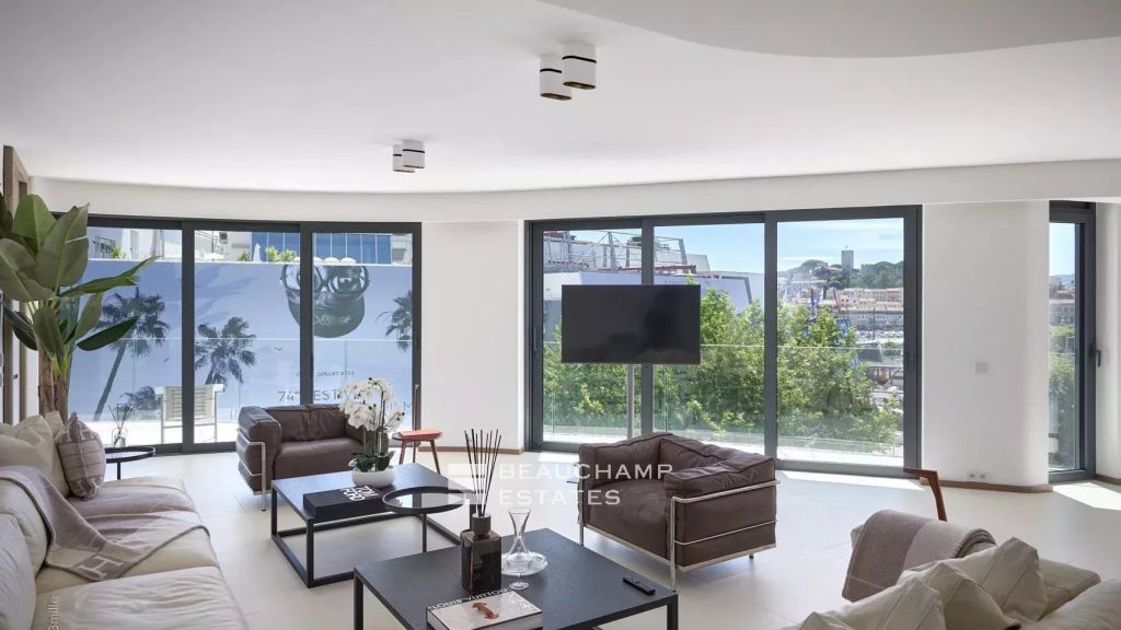 Rental apartment in Cannes first croisette