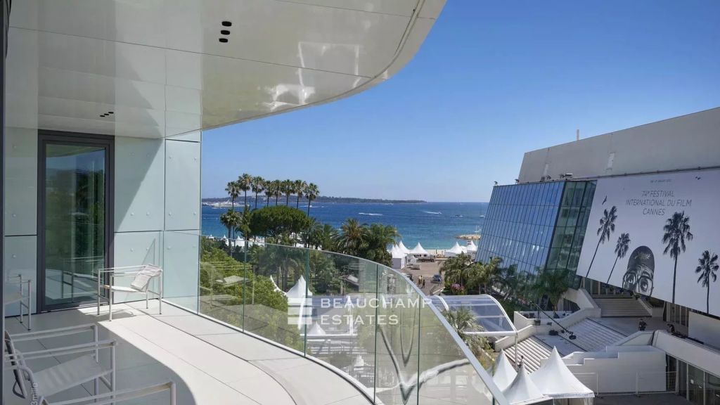 Rental apartment in Cannes first croisette