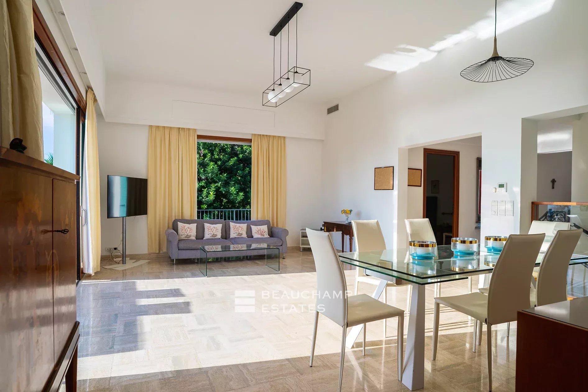 Seaside Provençal villa in Saint Jean Cap Ferrat Seaside Provençal villa in Saint Jean Cap Ferrat