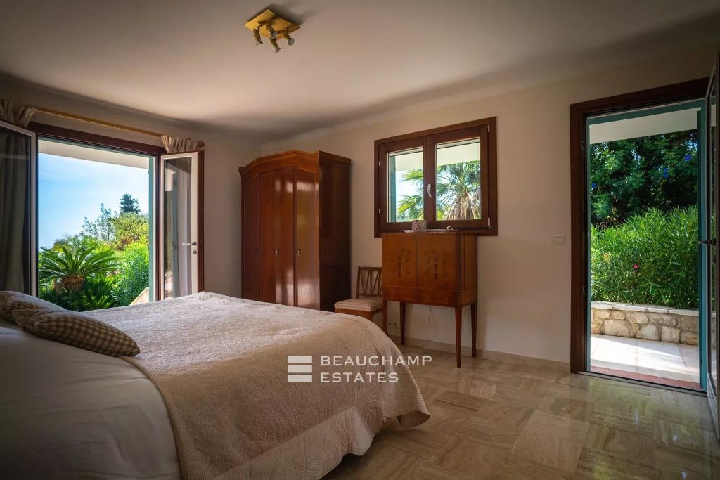 Seaside Provençal villa in Saint Jean Cap Ferrat