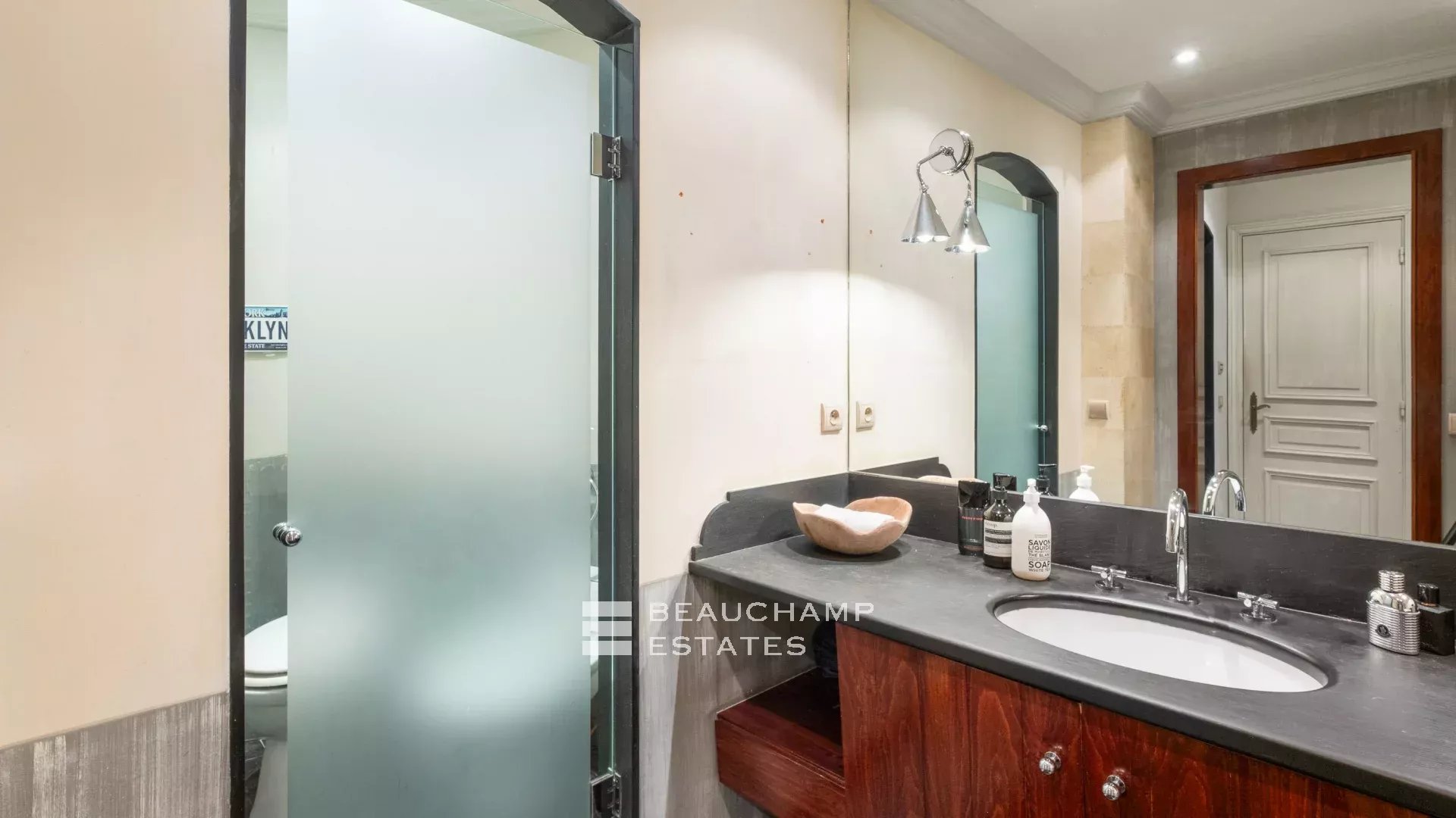 Spacieux et lumineux appartement 3 chambres – Cannes proche Palais Spacious and bright 3-bedroom apartment – Cannes near Palais