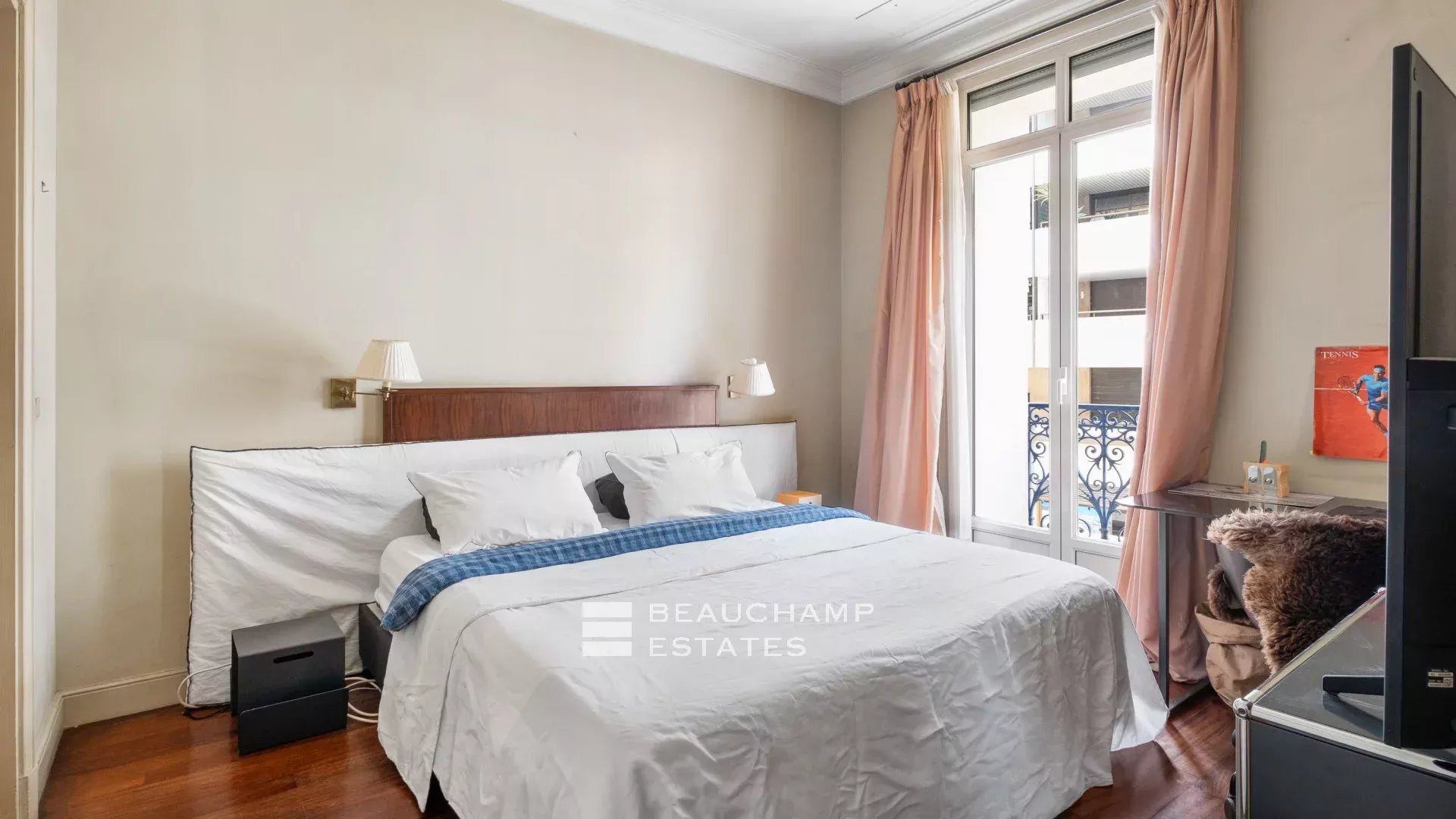 Spacieux et lumineux appartement 3 chambres – Cannes proche Palais Spacious and bright 3-bedroom apartment – Cannes near Palais