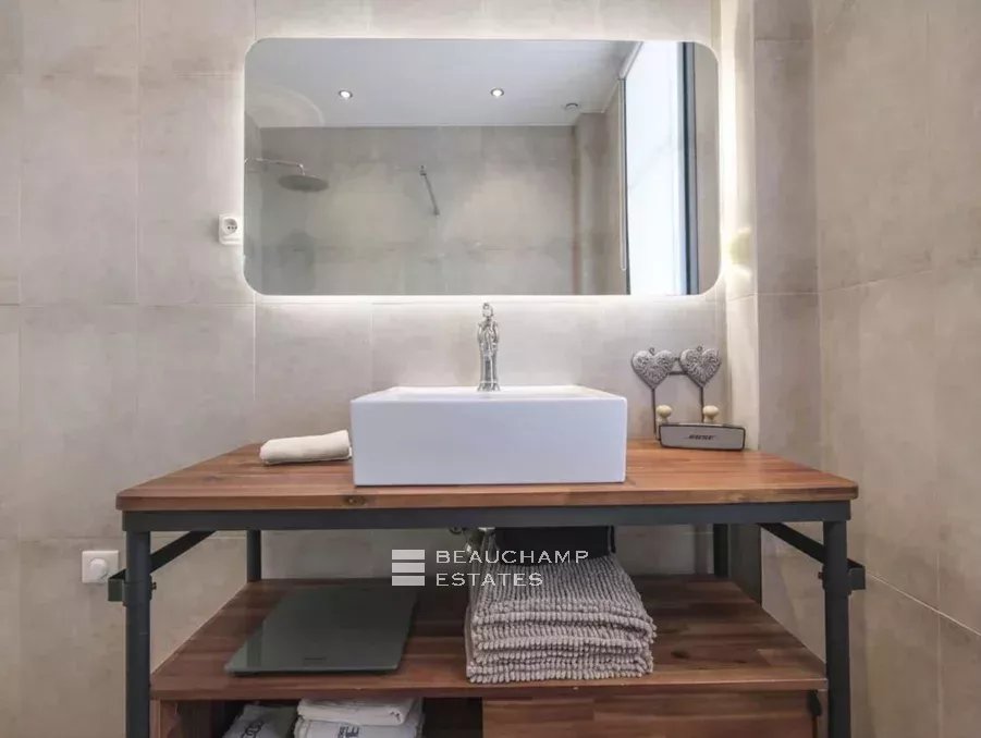 Appartement rénové, spacieux et confortable – Cannes Centre Spacious and comfortable renovated apartment – Cannes Center